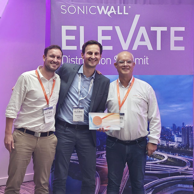 Infinigate erhält den SonicWall Distributor of the Year Award